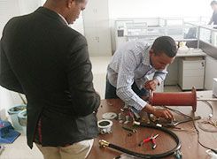 就液位計及控制器的安裝調試培訓，永邦對參與人員進行檢測